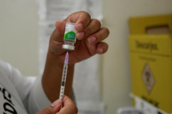 Vacinação contra a gripe e sarampo começam segunda-feira