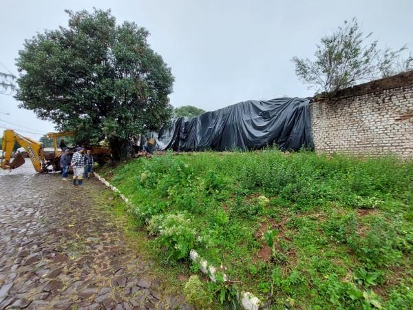 Após chuvas, muro do cemitério municipal de Cruz Alta desaba