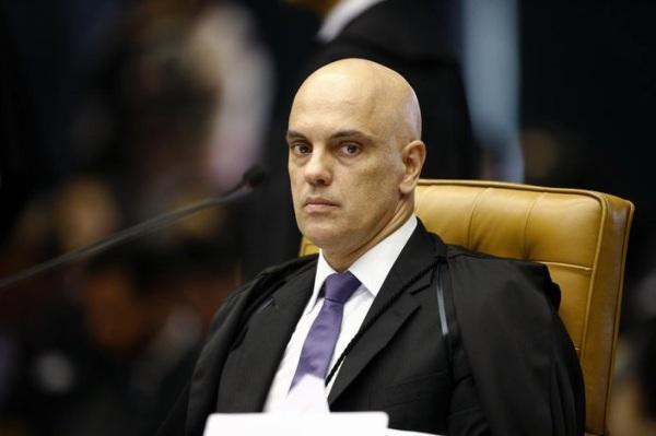 TSE vai cassar mandato de quem espalhar fake news, diz Alexandre de Moraes