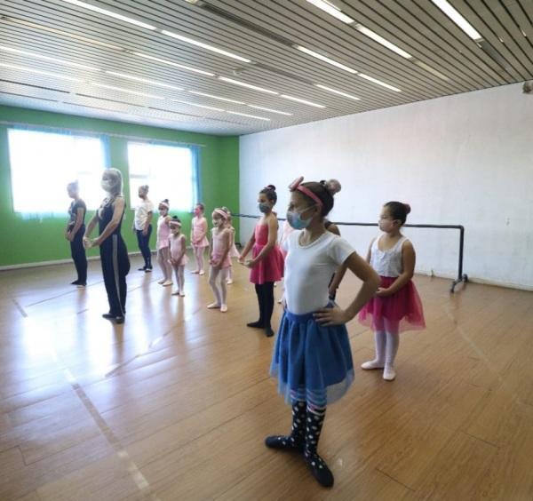 Inscrições para aulas de ballet gratuitas estarão abertas a partir de terça