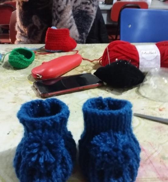 Campanha Doe lã e linha: Clubes de Mães iniciam a confecção de agasalhos