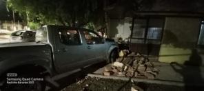 Caminhonete invade residência após acidente em Cruz Alta