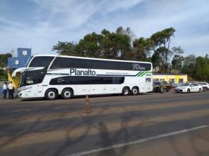 PRF e BM acompanham ônibus na BR-158, após suspeita de assalto