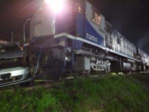 Acidente envolve automóvel e trem em Cruz Alta na noite da segunda