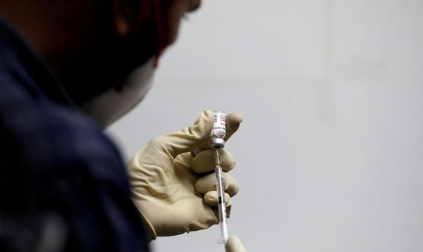 Técnicos da Anvisa inspecionam laboratório indiano que produz Covaxin