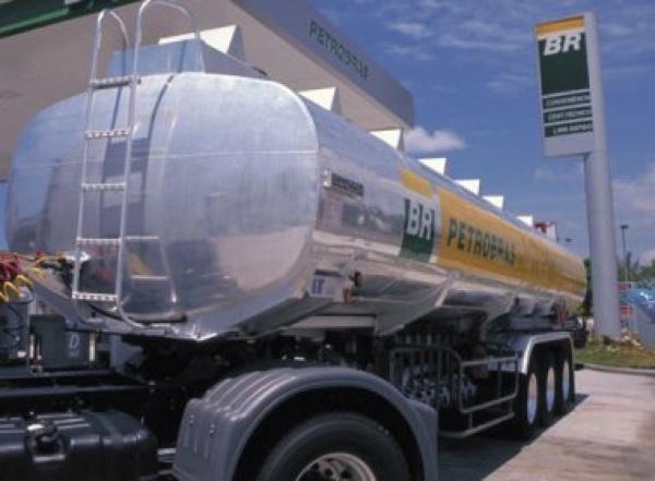 Petrobras eleva preços da gasolina e do diesel