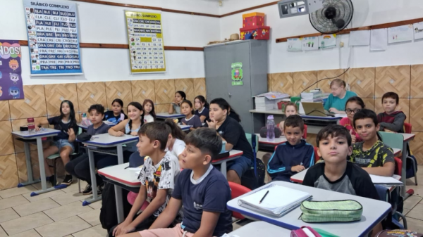 APRENDENDO DESDE PEQUENO>EMEF Antônio Serra recebe Programa de Educação fiscal