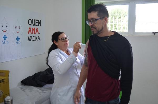 12.854 Cruz-Altenses já tomaram vacina contra a gripe; vacinação continua