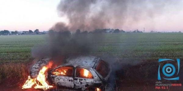 Carro é encontrado em chamas no interior de Espumoso: ninguém ficou ferido