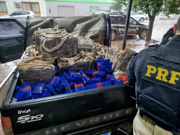 PRF e Polícia Civil apreendem 625 quilos de maconha em São Luiz Gonzaga