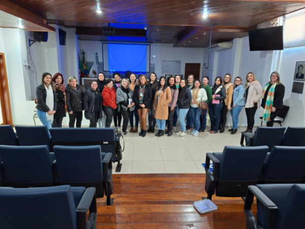 Educação reúne diretores para alinhar ações do segundo semestre letivo