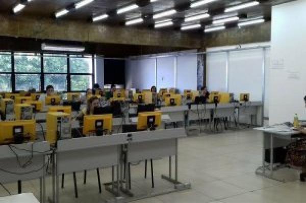 Inscrições abertas para a Especializações e Tutorias no Polo UAB de Cruz Alta