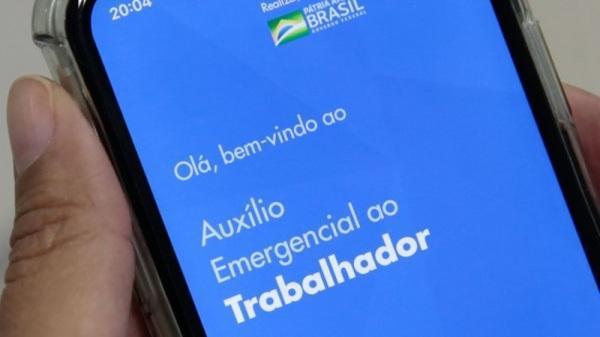 Bolsonaro prorroga auxilio emergencial até dezembro