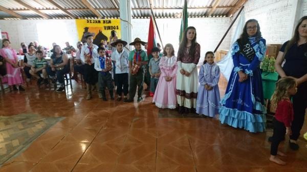 Escola Marcos Freire realizou comemoração do Dia do Gaúcho