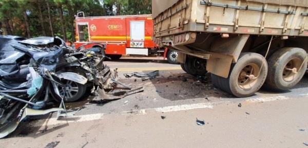 Duas pessoas morrem em acidente na BR-285, em Panambi