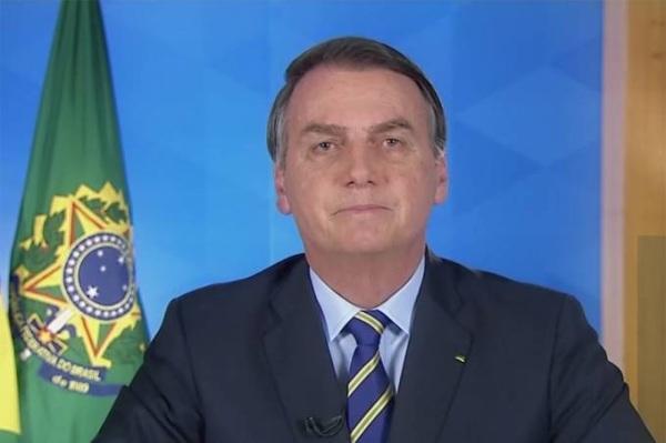 Bolsonaro sanciona auxílio de R$ 600 a informais
