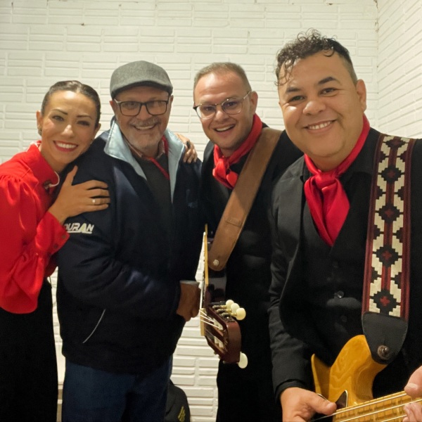 44ªCOXILHA NATIVISTA> Noite da finalíssima terá show do grupo Mas Bah!