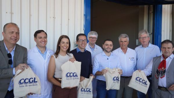 Vice-governador visita CCGL e conhece projetos de inovação da cooperativa