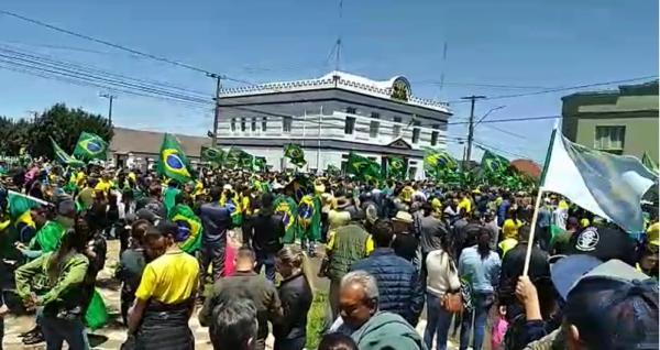 Cruz Alta também teve manifestações bolsonaristas neste feriado de finados