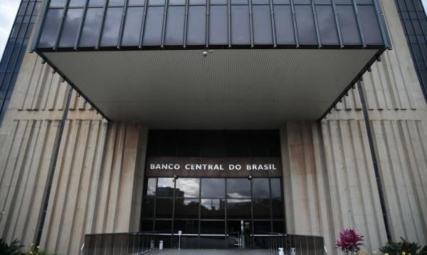 Banco Central reduz a taxa Selic a 13,25% ao ano