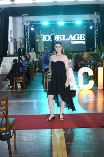 ACI Fashion reuniu 400 pessoas no Clube Arranca com moda e estilo 