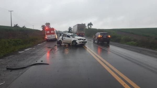 Dois acidentes de trânsito são registrados na manhã desta segunda na BR 158