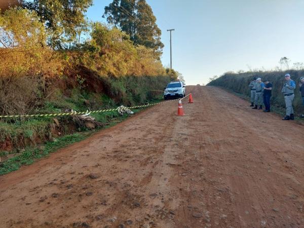 Corpo é encontrado amarrado nas margens da Rodovia Luciano Furian