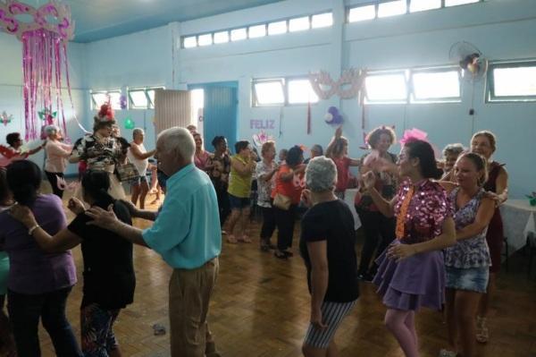 CCI oferta aulas de canto para a terceira idade