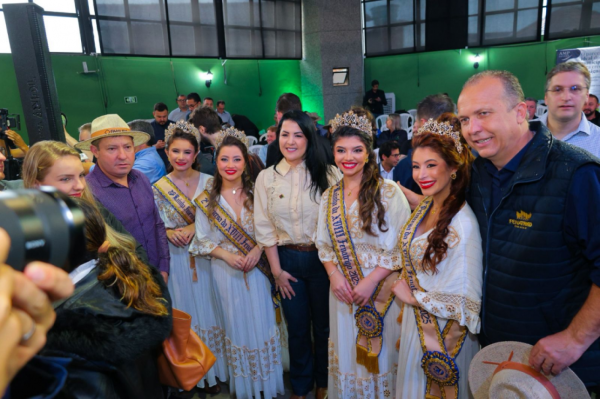 EXPOINTER> Prefeito interino Gustavo Bilibio participa de Assembleia da Famurs