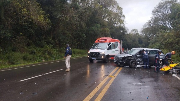 Itaara- BR-158> Caminhão com placas de Cruz Alta e Hyundai Creta Colidem 
