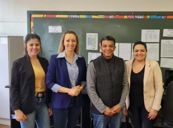 Coordenadora de Desenvolvimento Econômico visita Instituto Annes Dias