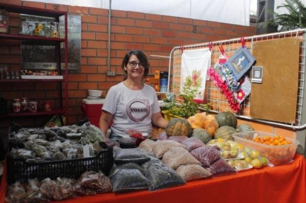 HOJE> Tem Feira do Produtor no Centro Público na General Câmara