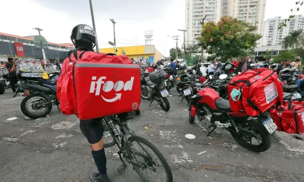 Quase 2 milhões de pessoas trabalham por aplicativos no Brasil