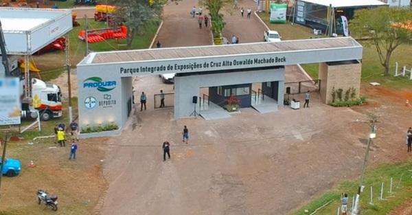 3º dia da Fenatrigo tem fóruns, abertura da Feira e show da Ana Castela