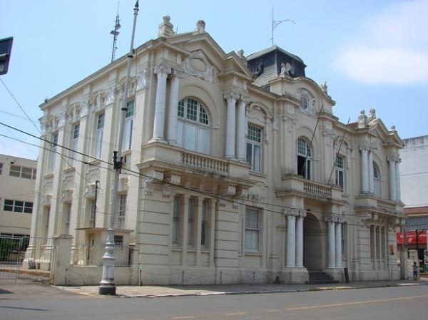 Retorna o turno integral de atendimento da Prefeitura Municipal