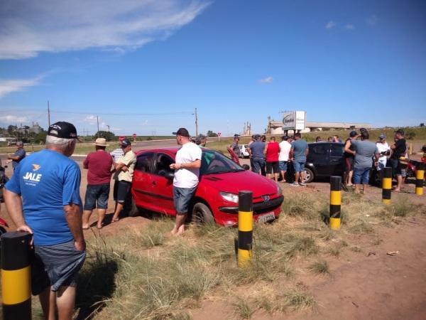 Caminhoneiros reivindicam valores do frete  em Cruz Alta