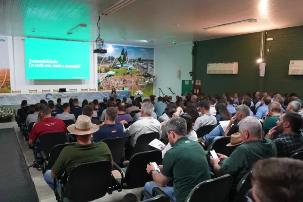 Expodireto Cotrijal: CCGL promove 21º Fórum Estadual do Leite na quarta-feira