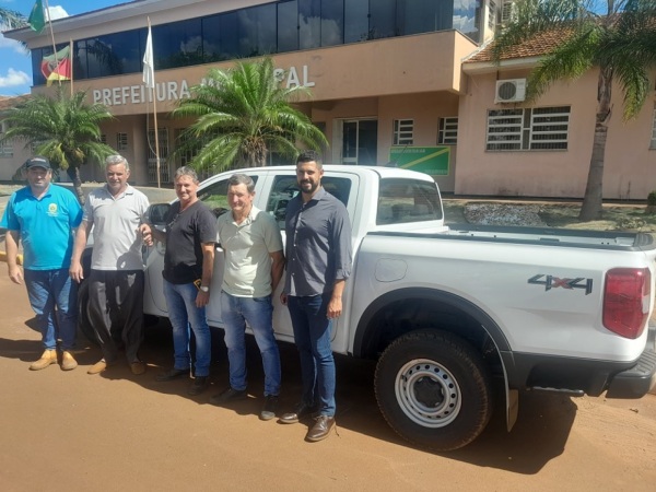 AGRICULTURA E MEIO AMBIENTE> Boa Vista do Cadeado adquire em nova Ford Ranger 