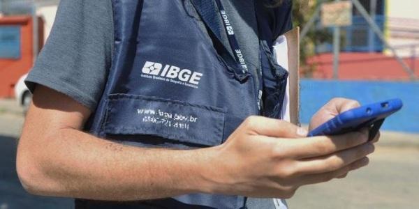 IBGE suspende Censo para mais de 200 mil vagas após corte no orçamento 