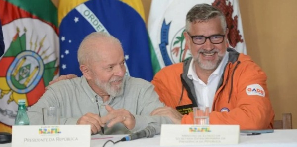 AJUDA> Presidente Lula anuncia programa de manutenção de empregos no estado