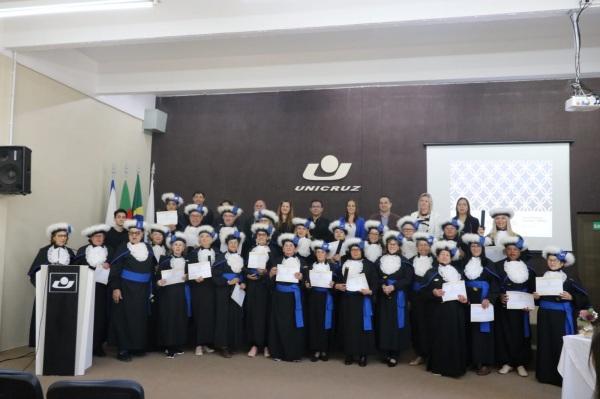 Centro de Convivência do Idoso forma 3ª turma do curso de Inclusão Digital