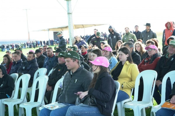 EVENTO> CCGL recebe mais de 800 participantes no XIV Dia de Campo em Cruz Alta