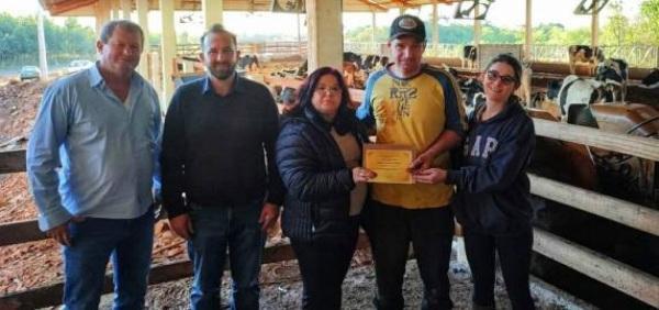 Santo Cristo, na região noroeste, possui o maior rebanho bovino de leite do RS