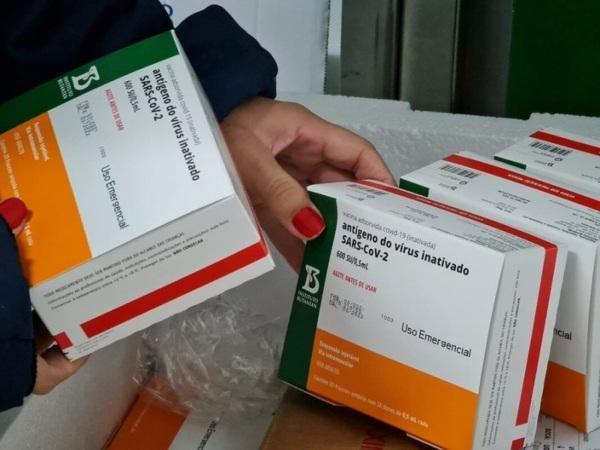 RS receberá mais 63,6 mil doses de CoronaVac no sábado