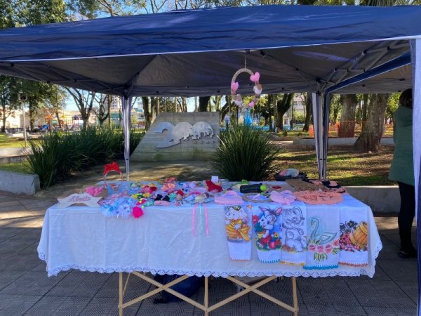 DIA DAS MÃES: Feira de Artesanato segue nesta quarta na Praça General Firmino