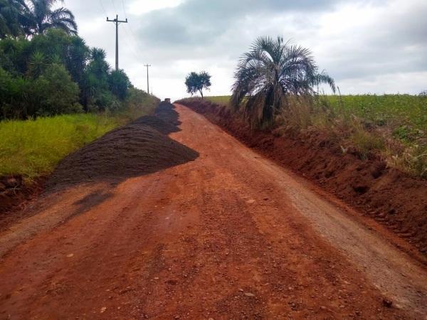 Estrada do Lajeado da Cruz passa por recuperação