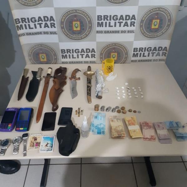 BM efetua prisão por tráfico de entorpecentes e posse de arma de fogo 