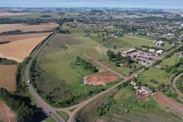Polo Industrial Cláudio Schuur começa a receber infraestrutura elétrica