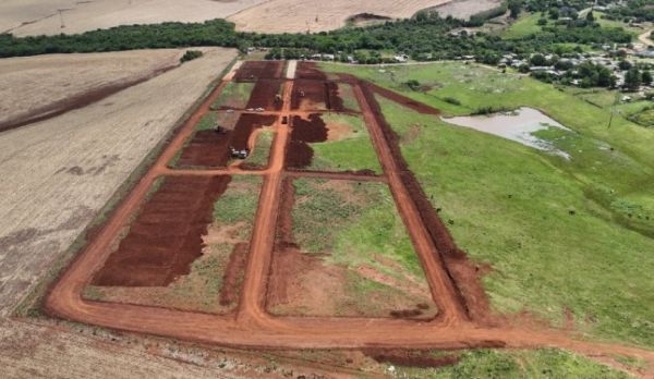 Infraestrutura em andamento no Loteamento Lírios do Campo