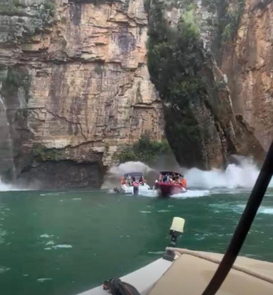 Parte de Cânion desaba em Minas Gerais. Tem vítimas fatais